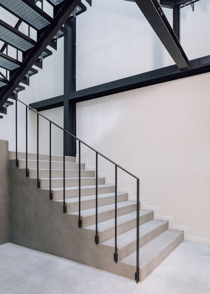 Cais do Tojo Building / LADO Arquitectura e Design