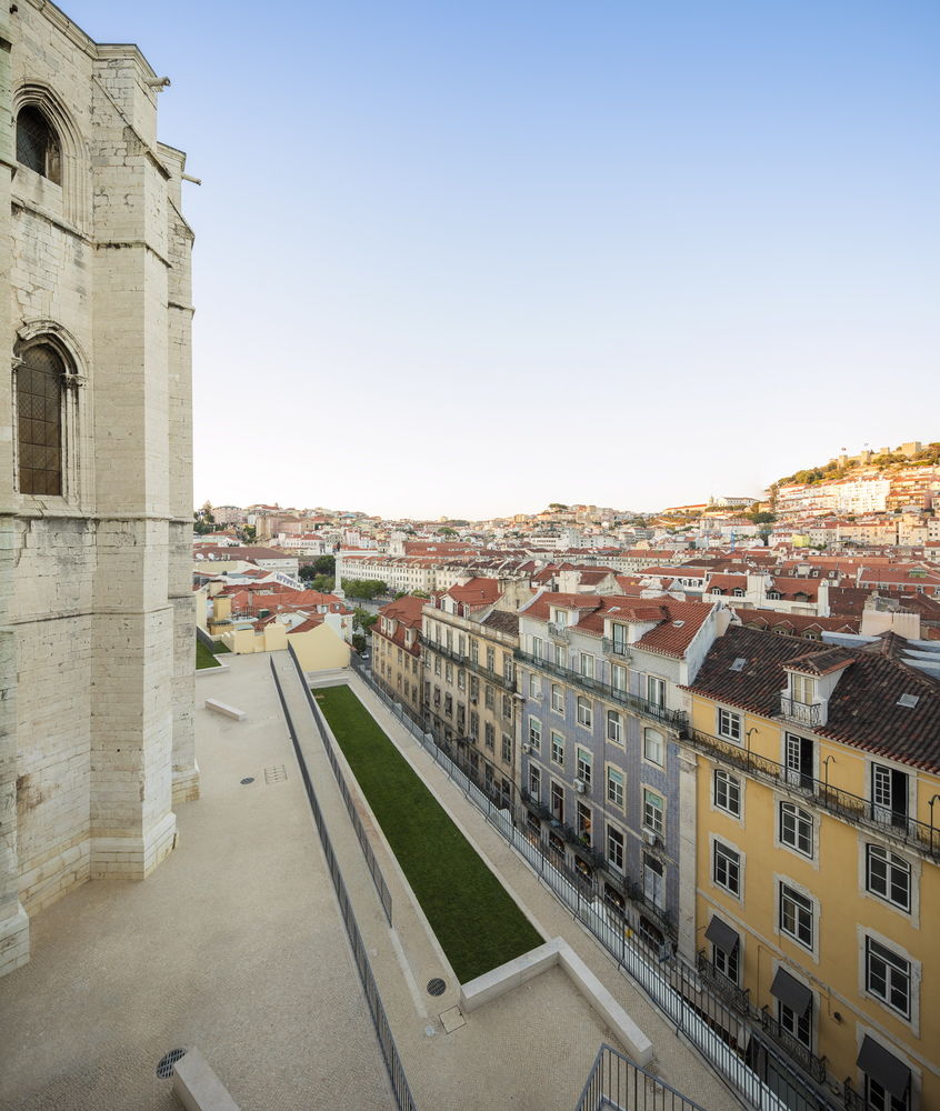 Urban Renewal of Chiado Neighborhood / Álvaro Siza + Carlos Castanheira