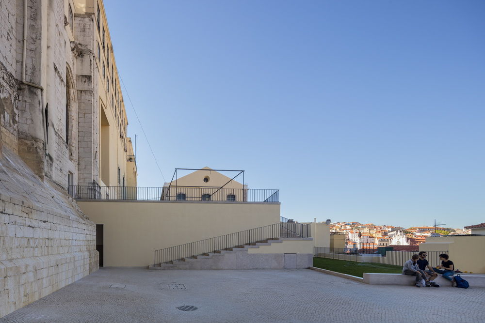 Urban Renewal of Chiado Neighborhood / Álvaro Siza + Carlos Castanheira