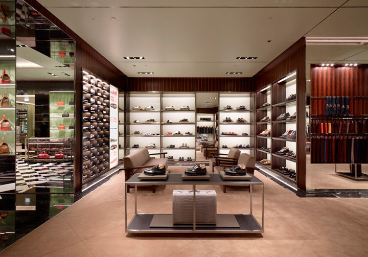 Prada  Baciocchi, Dubai