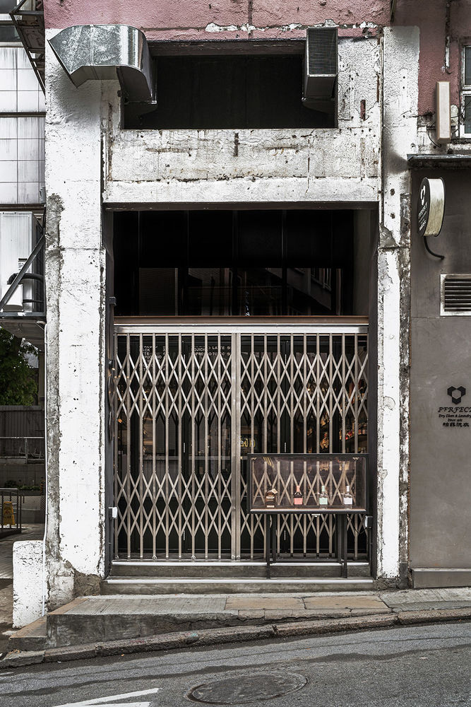 Dio 咖啡馆，香港/融入中环街景