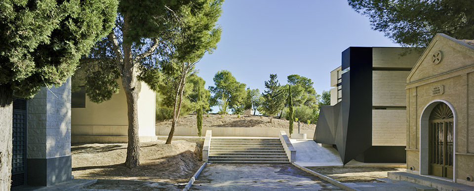 宗教建筑 / Martinez Vidal