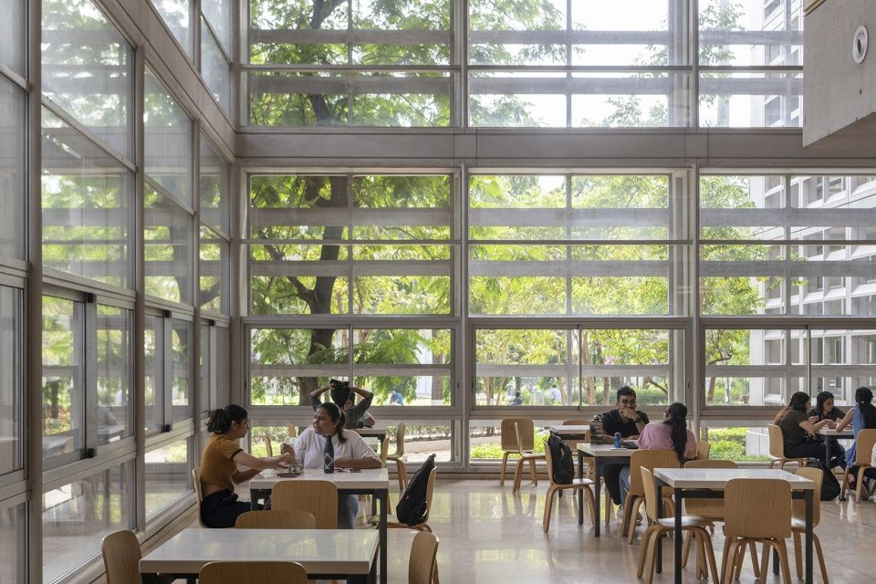印度 DY Patil 大学卓越中心 | 福斯特事务所的绿色教育新地标