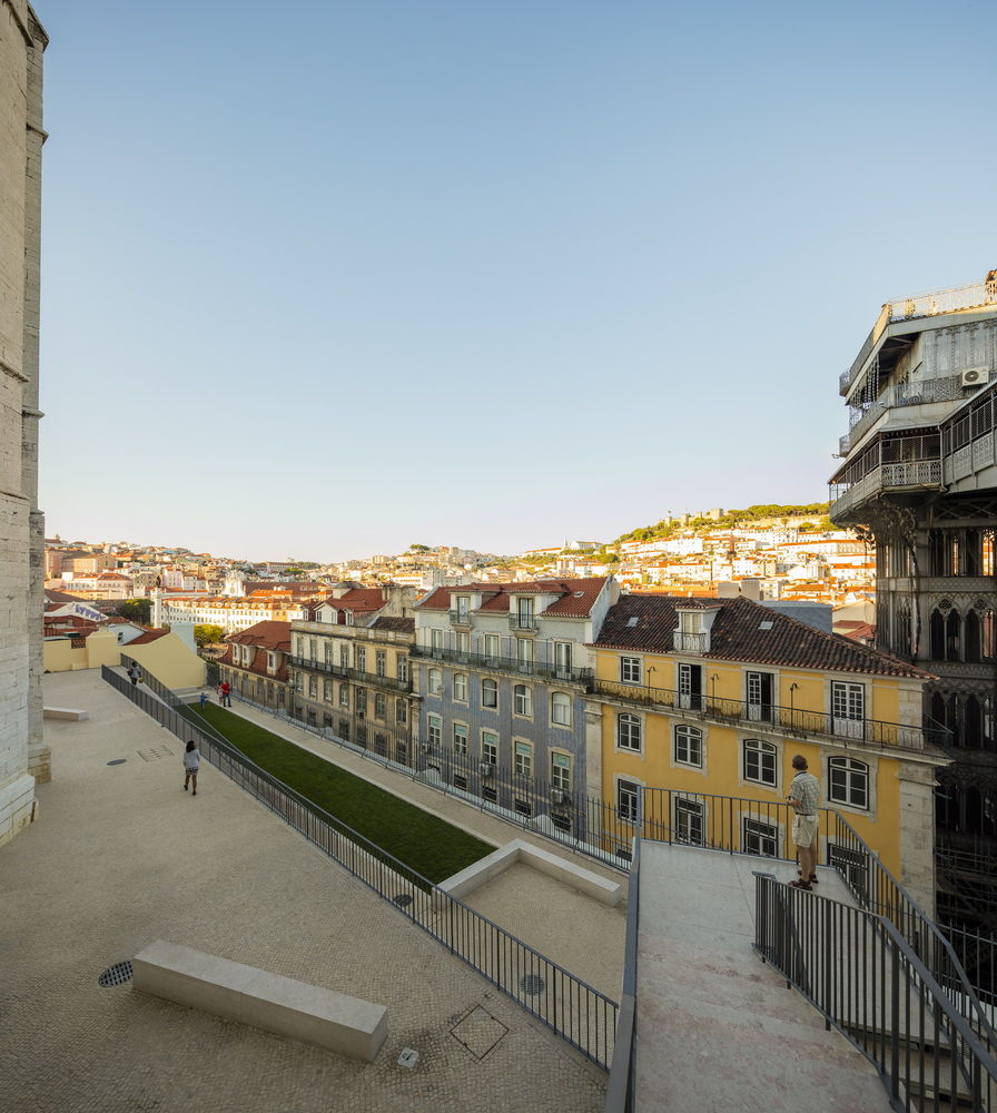 Urban Renewal of Chiado Neighborhood / Álvaro Siza + Carlos Castanheira