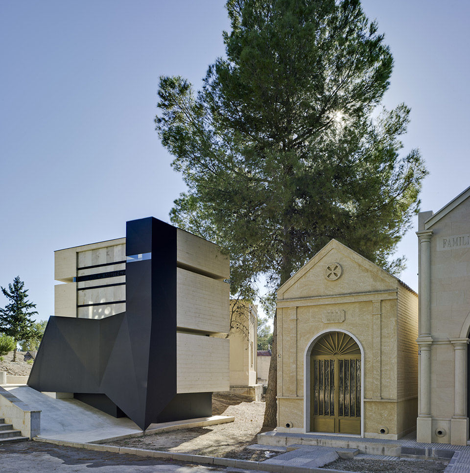 宗教建筑 / Martinez Vidal