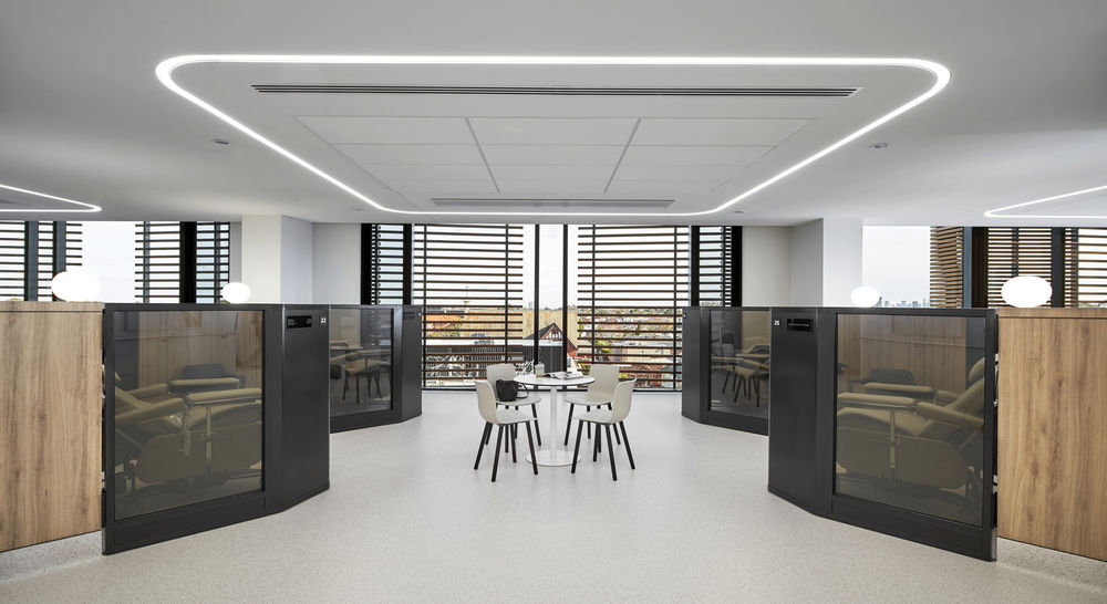 The Gandel Wing Hospital / Bates Smart