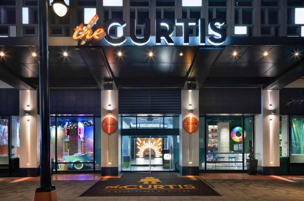 Denver Curtis 酒店 | DLR Group 的欢乐户外主题设计