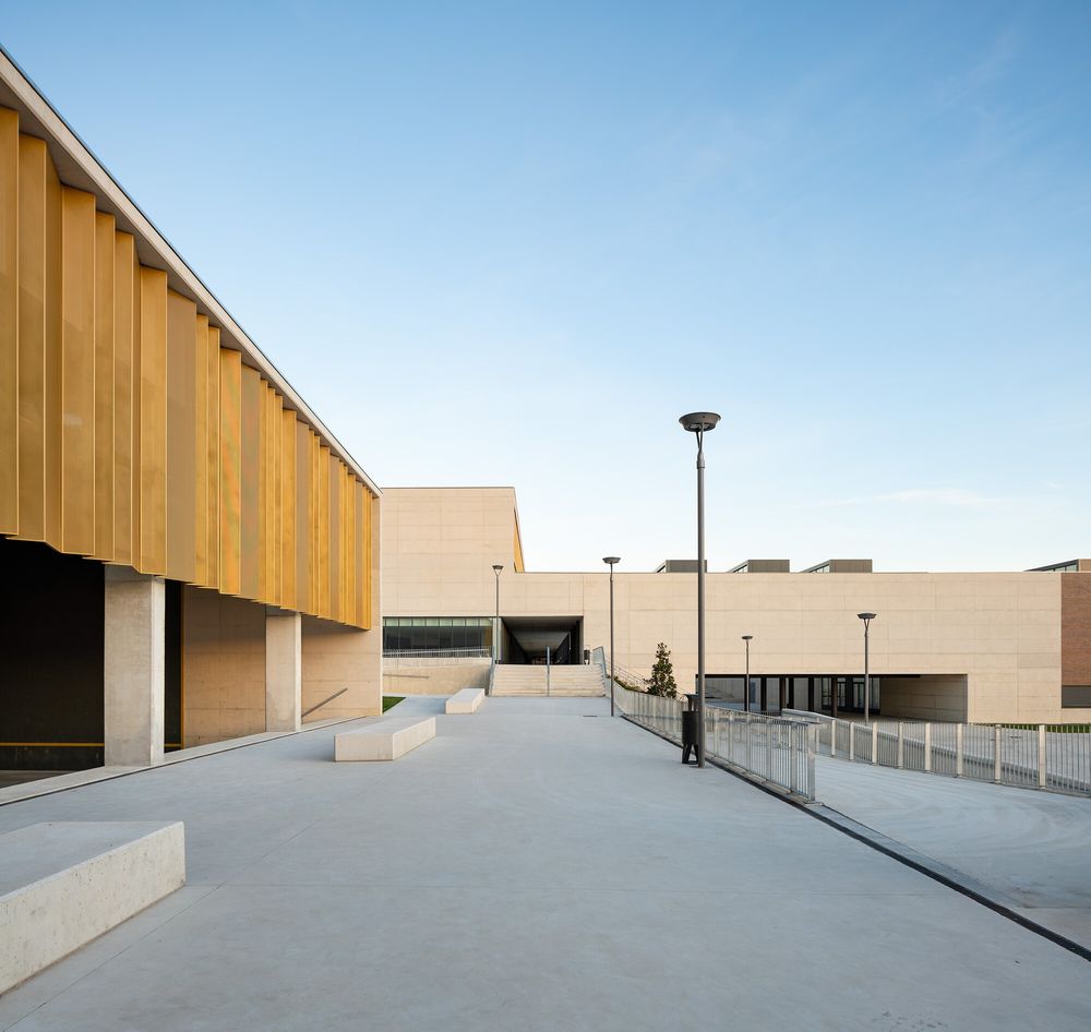 Salesianos Pamplona Institute / Garmendia Cordero Arquitectos + TCGA Arquitectos