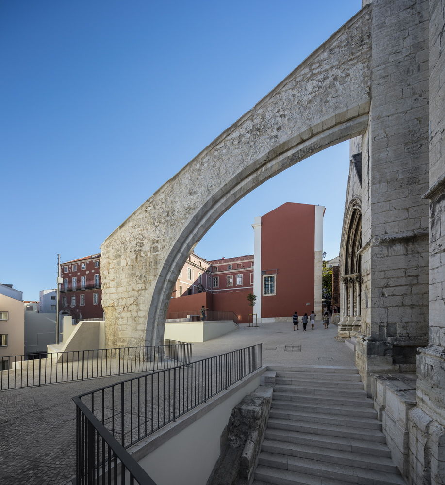 Urban Renewal of Chiado Neighborhood / Álvaro Siza + Carlos Castanheira