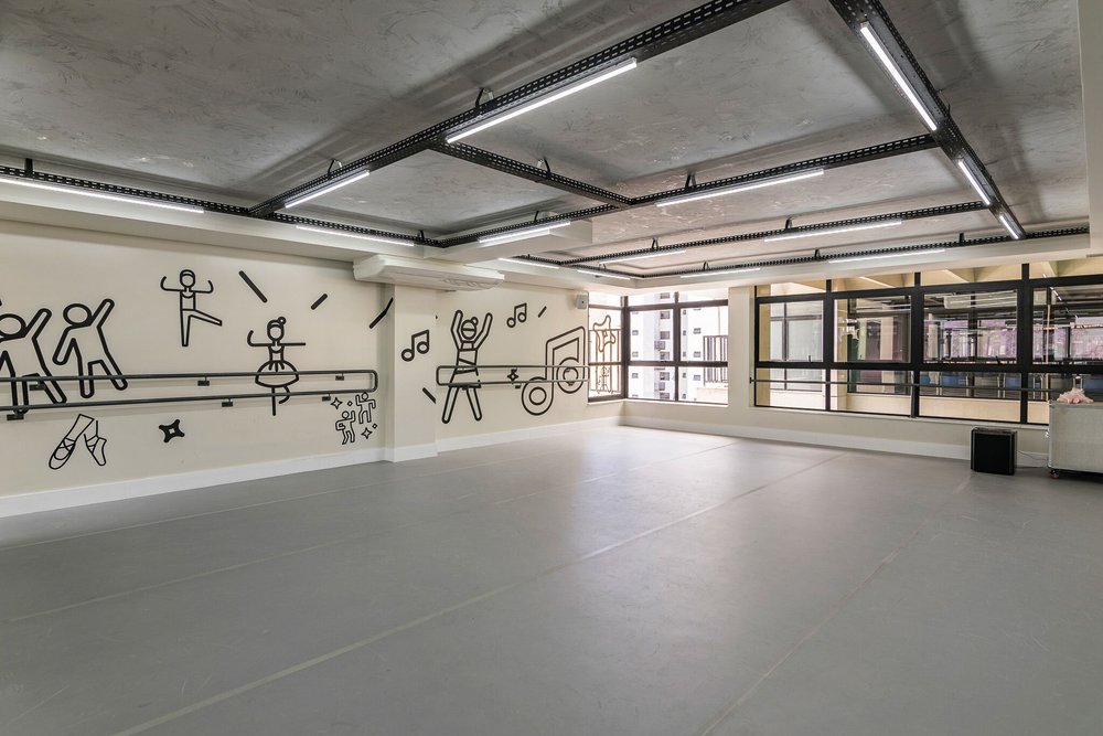 巴西幼儿园 STUDIO DLUX 设计，旧厂房变现代游乐空间