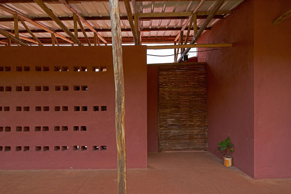 Busajo Campus  / StudioBenaim