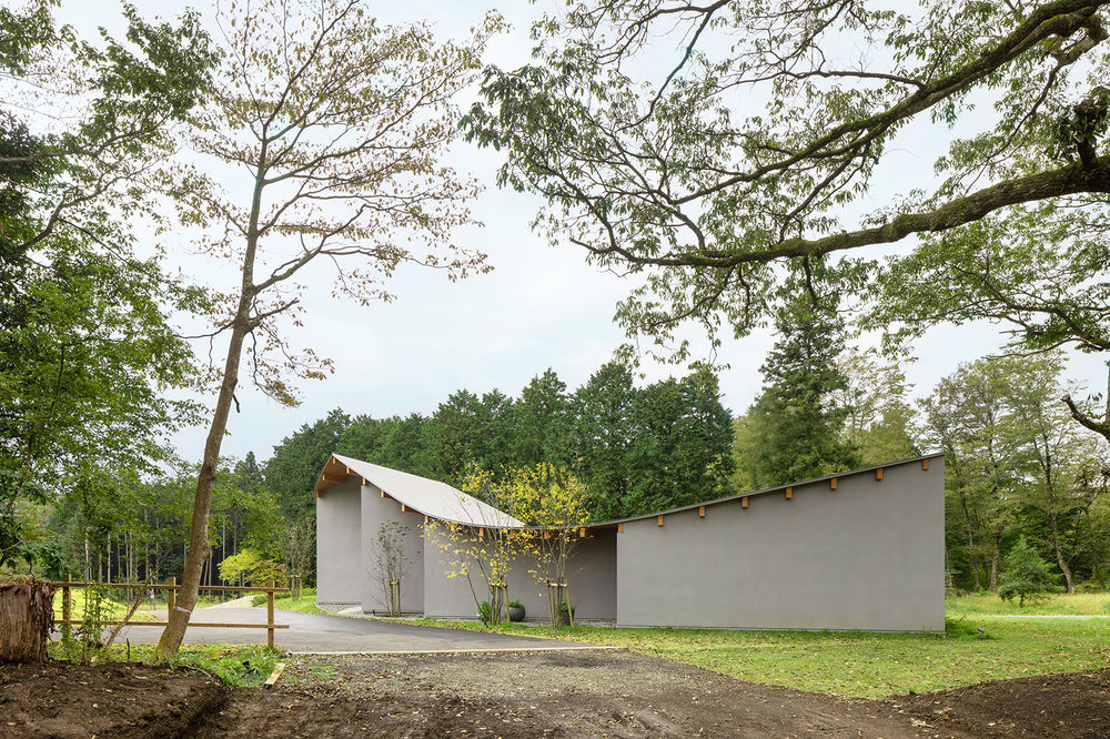 山脊接待站，日本 / Takashige Yamashita Office