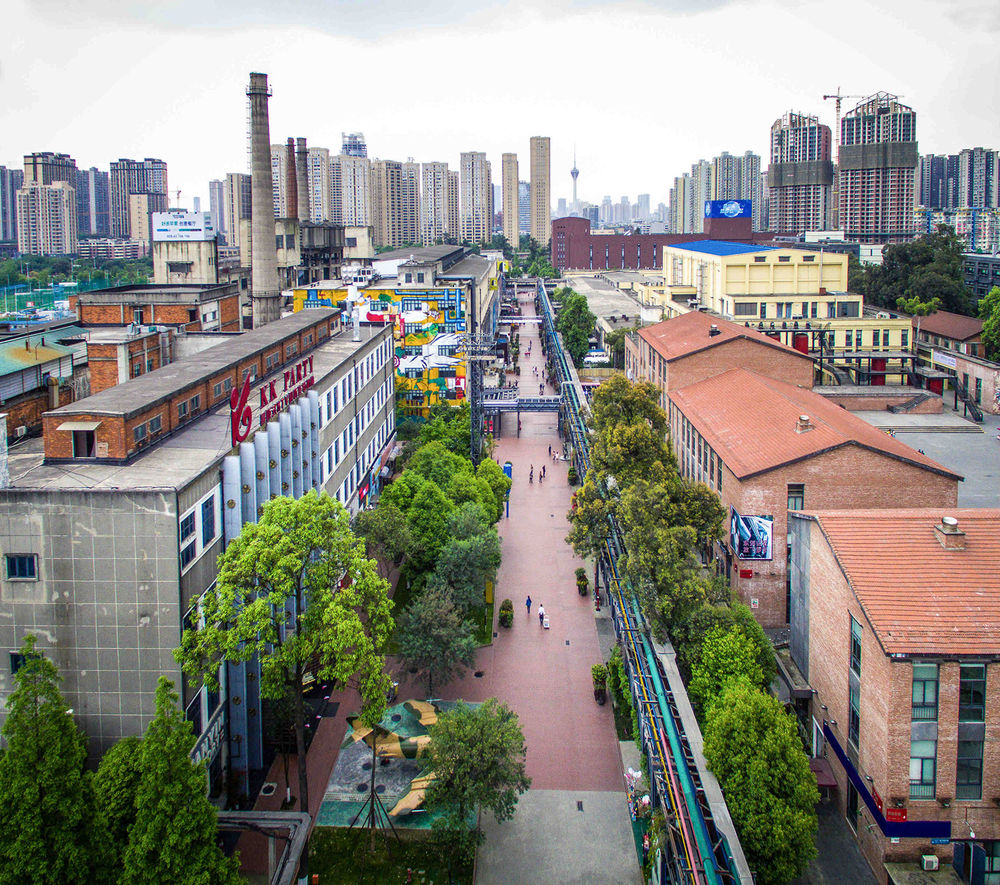 董小姐和马丁公共艺术空间 / 成都在行建筑设计事务所