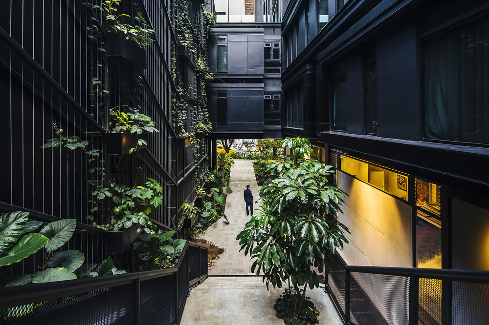 麦德林Click Clack酒店，哥伦比亚 / Plan:B Arquitectos