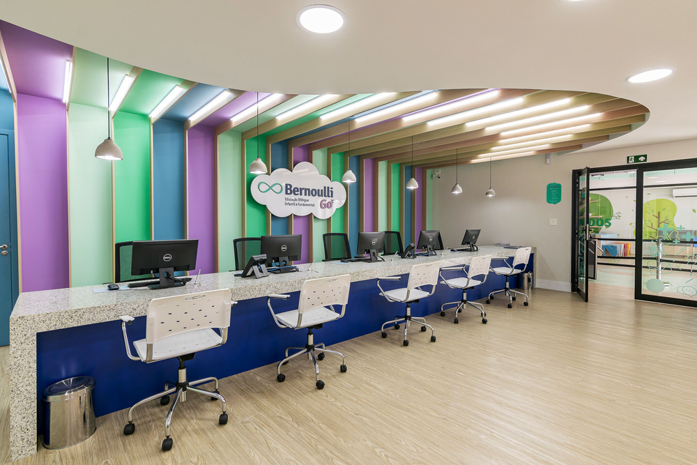 巴西幼儿园 STUDIO DLUX 设计，旧厂房变现代游乐空间