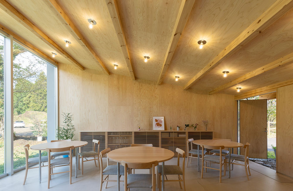 山脊接待站，日本 / Takashige Yamashita Office
