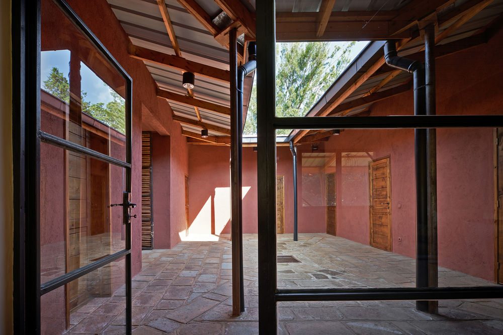 Busajo Campus  / StudioBenaim