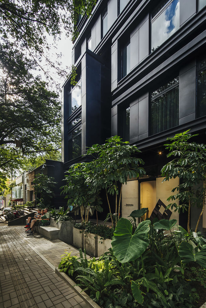 麦德林Click Clack酒店，哥伦比亚 / Plan:B Arquitectos