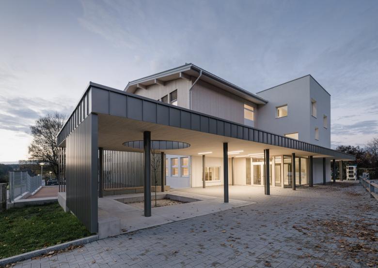 LP architektur丨Volksschule Nußdorf丨奥地利