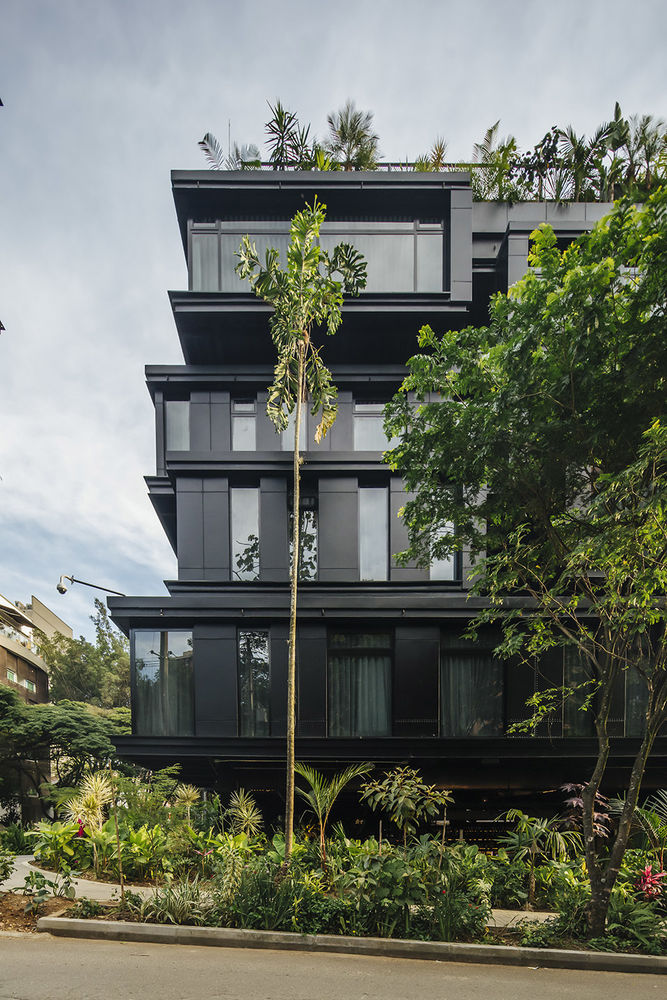 麦德林Click Clack酒店，哥伦比亚 / Plan:B Arquitectos