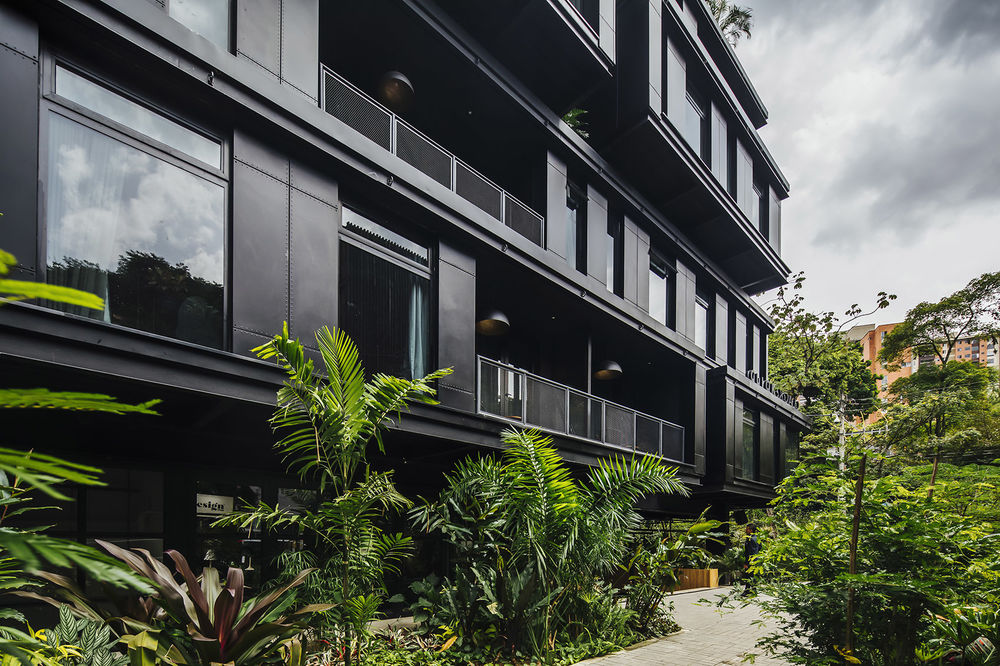 麦德林Click Clack酒店，哥伦比亚 / Plan:B Arquitectos
