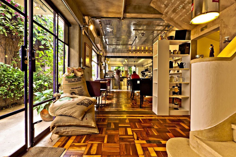 巴西 Vila Madalena 的 Coffee Lab 咖啡厅，交互式设计与可持续性的完美结合
