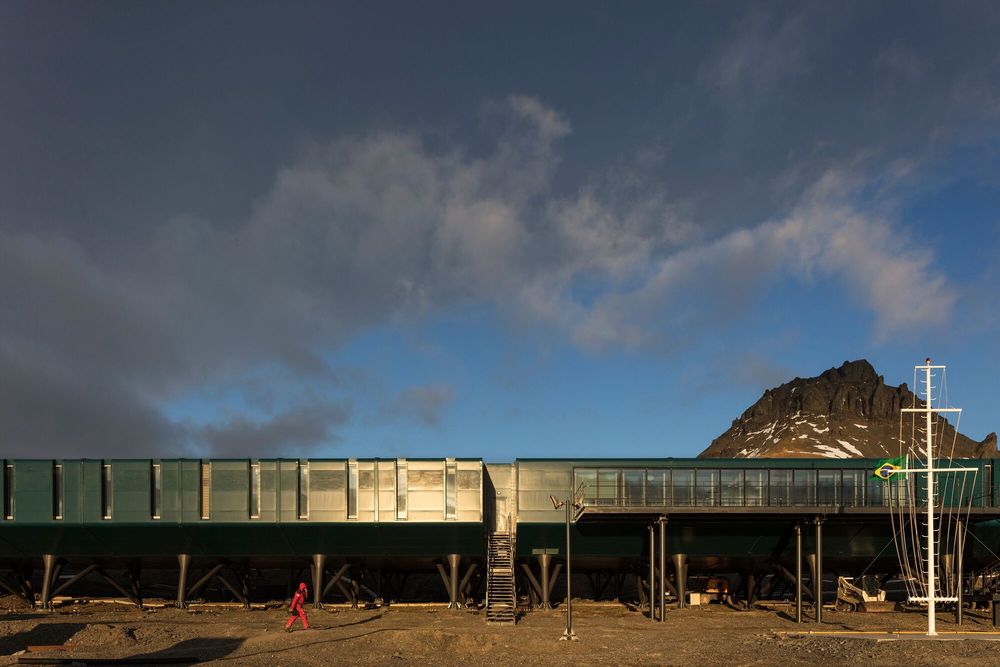 Comandante Ferraz Antarctic Station / Studio 41