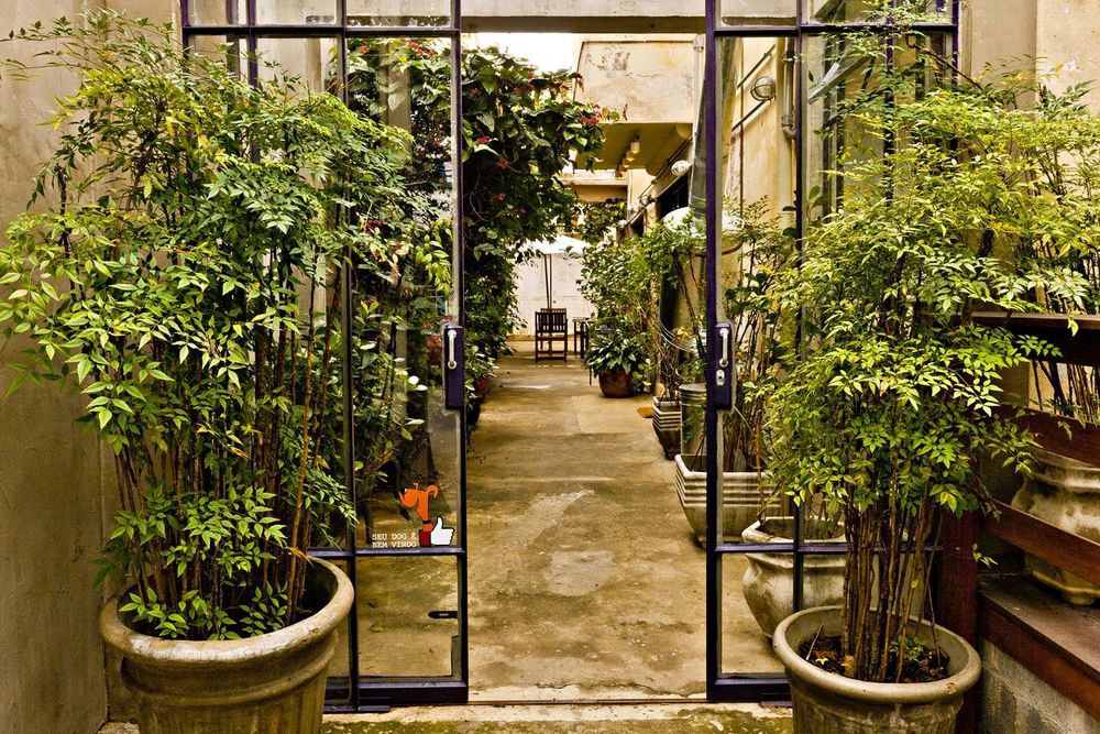 巴西 Vila Madalena 的 Coffee Lab 咖啡厅，交互式设计与可持续性的完美结合