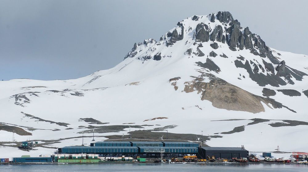Comandante Ferraz Antarctic Station / Studio 41