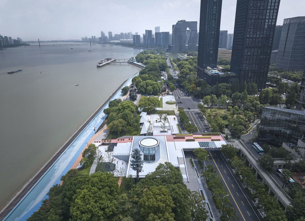 The Jianshi Station & the Tingyun Station / TJAD Original Design Studio
