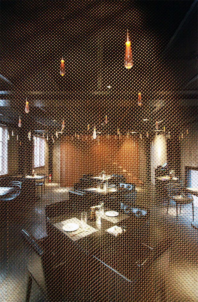 穿越时空之旅 & 北京前门Meeting Someone餐厅 / 刘晓陶