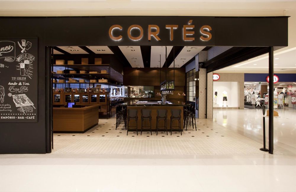巴西 Cortés 餐厅 | 工业风与艺术美感的完美结合
