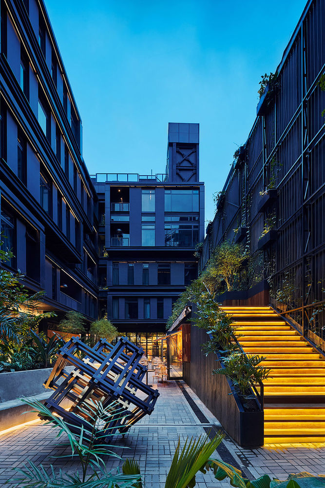 麦德林Click Clack酒店，哥伦比亚 / Plan:B Arquitectos
