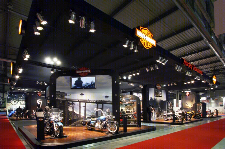米兰 Harley-Davidson 模块化商店