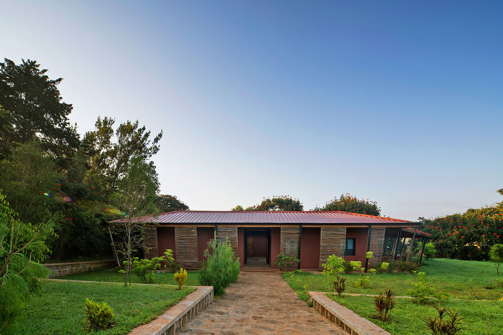 Busajo Campus  / StudioBenaim