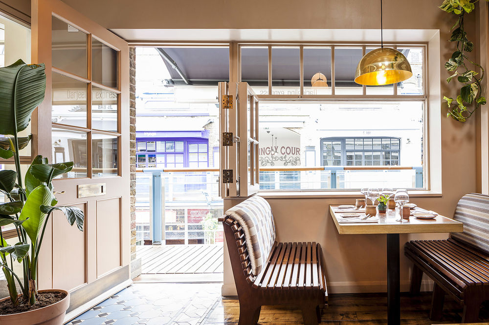 Darjeeling印度快餐店，伦敦 / A-nrd Studio