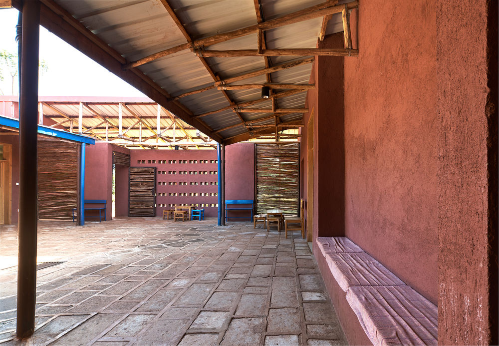 Busajo Campus  / StudioBenaim