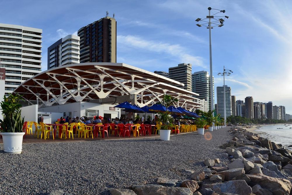 巴西弗塔雷萨鱼市场改造，现代风格与海洋美景完美融合