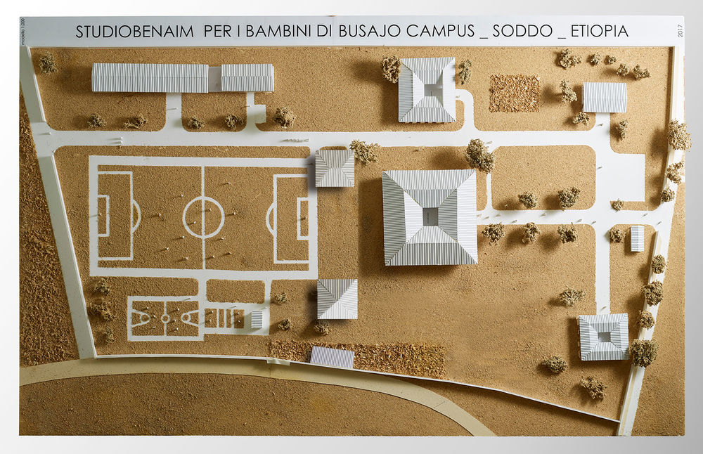 Busajo Campus  / StudioBenaim