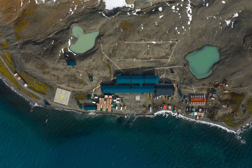 Comandante Ferraz Antarctic Station / Studio 41