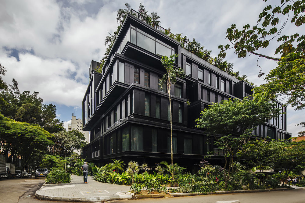 麦德林Click Clack酒店，哥伦比亚 / Plan:B Arquitectos