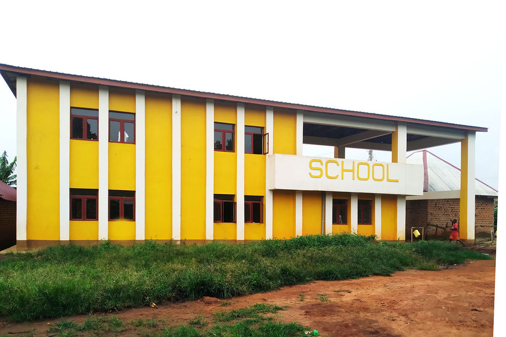 BINANCEHIS GRACE学校，乌干达 / Dream Building Service Association NGO