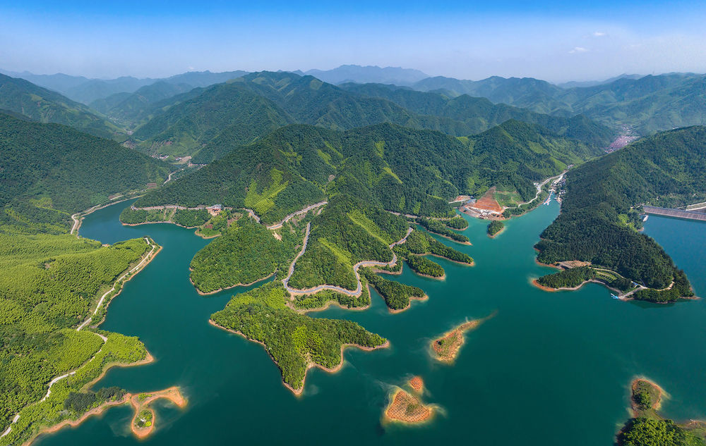 皖南川藏线青龙湾观湖驿站，安徽宁国 / MEDG现工设计