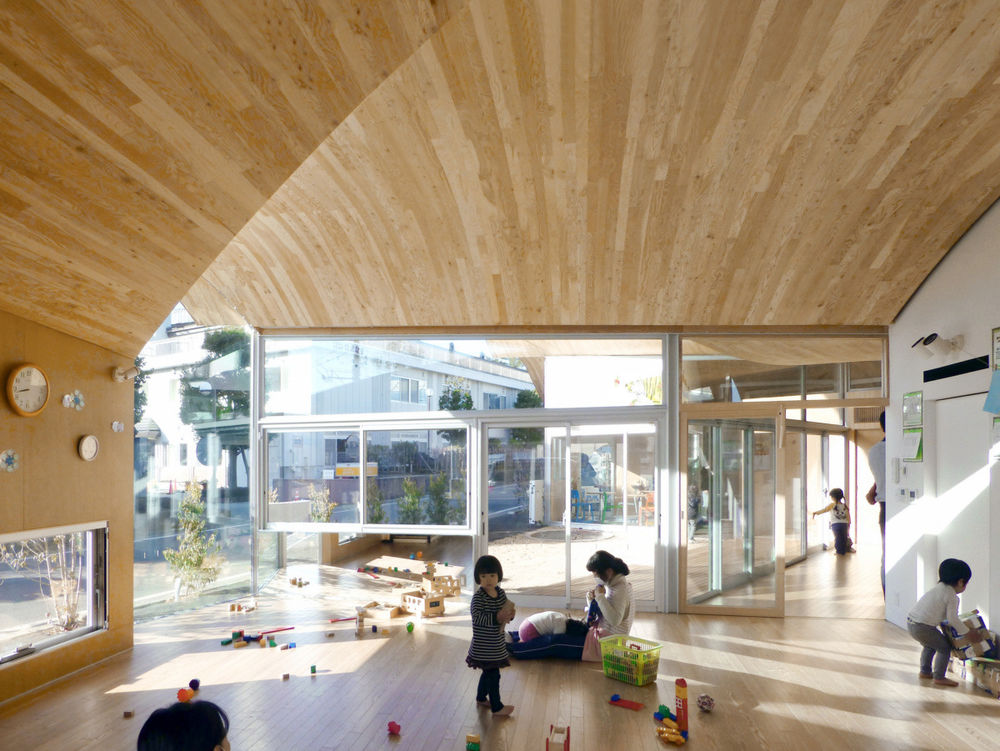 日本山梨县 Toranoko 幼儿园——社区核心空间的设计典范