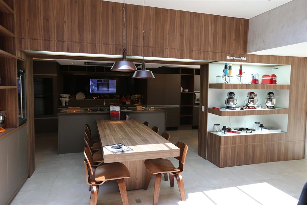 巴西 Enjoy House 家电商店 | 独特设计理念打造商业空间