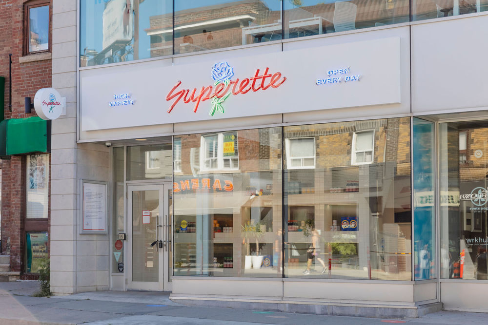 趣味角落商店 | Bergmeyer 设计的加拿大 Superette 便利店