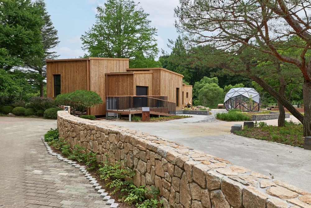 Korea National Arboretum Children's Forest School / GEEUMPLUS