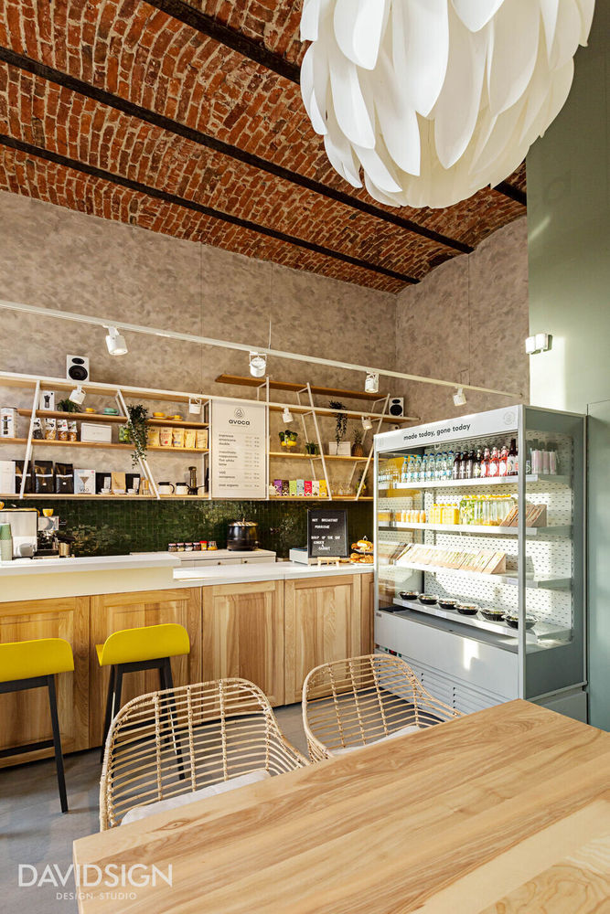 罗马尼亚 Oradea 的 Avoca Café，用绿色打造清新温馨的餐厅空间