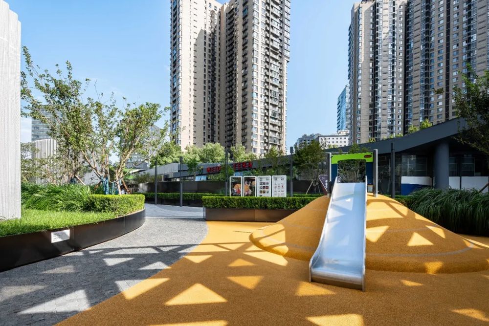 UMS里表都会丨北京朝阳区三元桥里巷InStreet 景观设计 丨中国北京