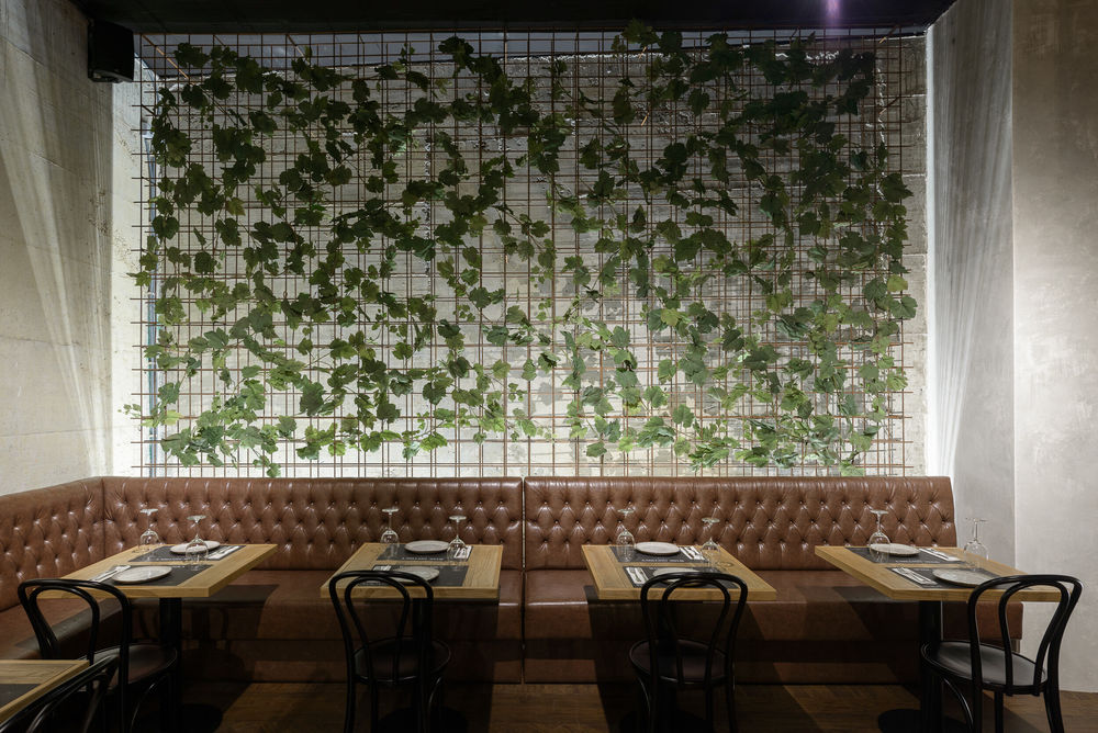 葡萄牙里斯本 Wine District 酒吧 | 工业风中的艺术与自然